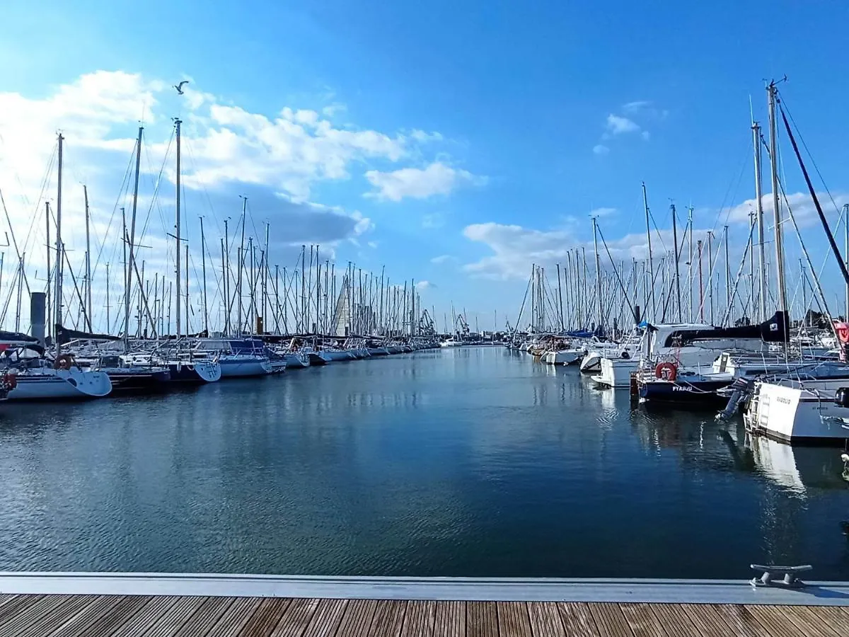 Апартаменты Le Kenav - Studio A 300 M Du Port Locmiquelic
